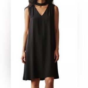 White House Black Market women’s Black Shift Dress size 10 sleeveless w/ choker